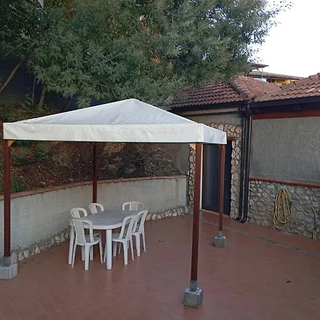 Casetta Del Borgo Vakantiehuis Lamezia Terme